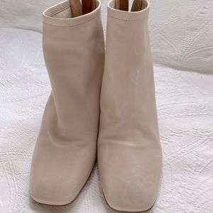 Sarto leather boots, size 9, leather healed boots